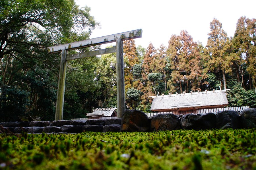 神服織機殿神社